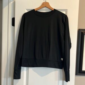 Vuori Daydream Crew Black Long Sleeve Top.  Worn once.